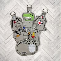 Image 2 of Chonky Cat Keyrings