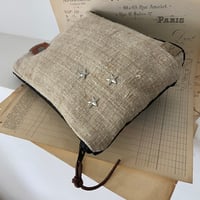 Image 5 of Pochette en chanvre ancien et toile militaire noire.