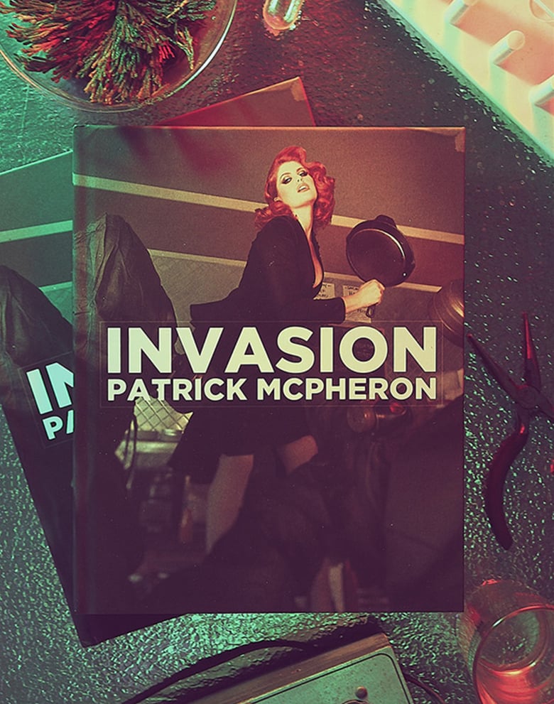 Image of INVASION | The book