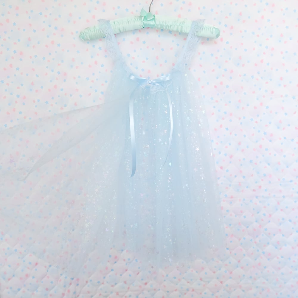Iridescent Peignoir: Blue