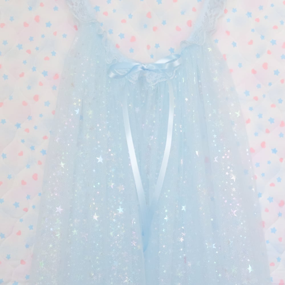 Iridescent Peignoir: Blue