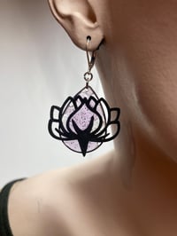 Image 1 of Lotus ‘Stained Glass’ Drops