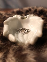 Image 1 of Vintage Sterling Silver & Mother of Pearl Ring