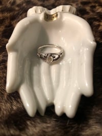 Image 4 of Vintage Sterling Silver & Mother of Pearl Ring