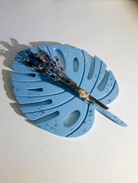 Image 1 of Plaster stand handmade monstera leaf