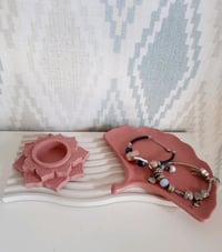 Image 2 of Gypsum plaster stand pink ginkgo leaf