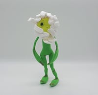 Image 2 of Daisy interior toy