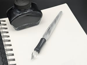 Resplendent Black & White