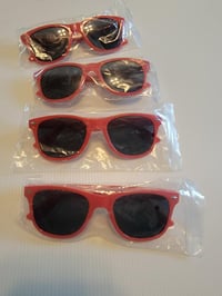 Image 4 of Sun Glasses