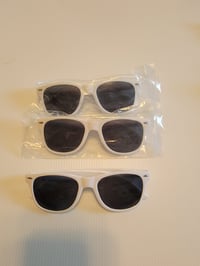 Image 8 of Sun Glasses