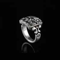 Image 2 of Pushin' Daisies ring 
