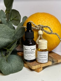 Image 3 of Essential Oil Blend and Mini Diffuser Bundle