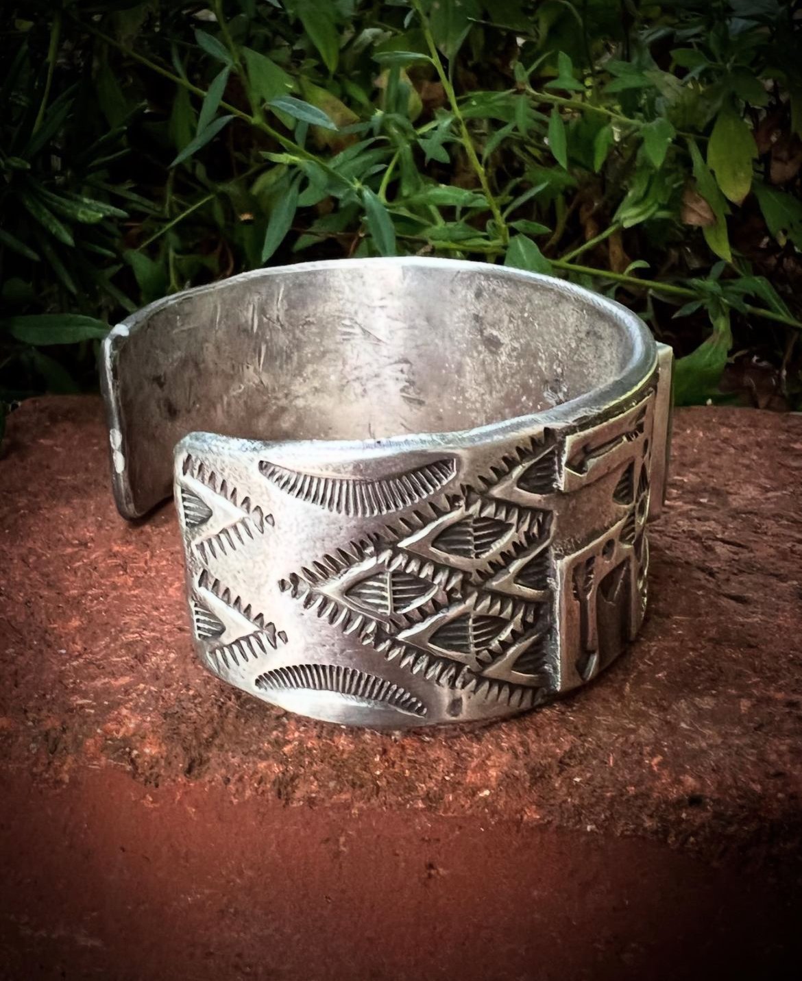Important Whirling Logs Sterling Silver Native American Navajo Coral Bracelet Important Whirling Logs Sterling Silver Native American Navajo Coral Bracelet