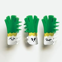 Image 5 of Hair Claw Clips - Dolls, Butterfly, Leek