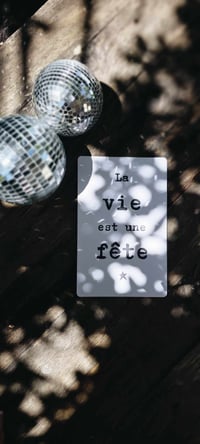 Image 1 of LA VIE EST UNE FÊTE