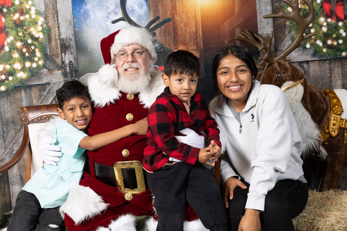 Image of Santa Pictures ( $25 retainer fee)