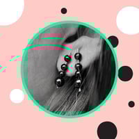 Image 1 of Oorbellen Black Betty
