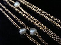 Image 2 of EDWARDIAN 9CT YELLOW GOLD NATURAL SALTWATER PEARL CHAIN 11.6G 23 INCHES