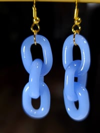 Image 1 of Tiny chain links-1