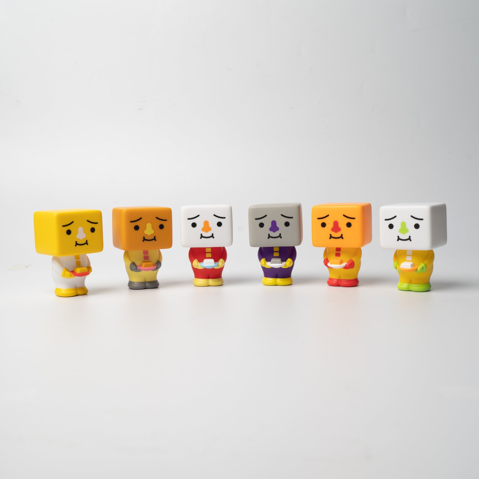 Unbox Industries — TO-FU BLIND BOX (INDIVIDUAL)