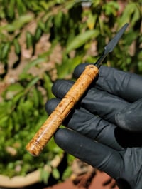 Image 2 of Boxelder Burl w/ Greek Key & Opal - Haut de gemme