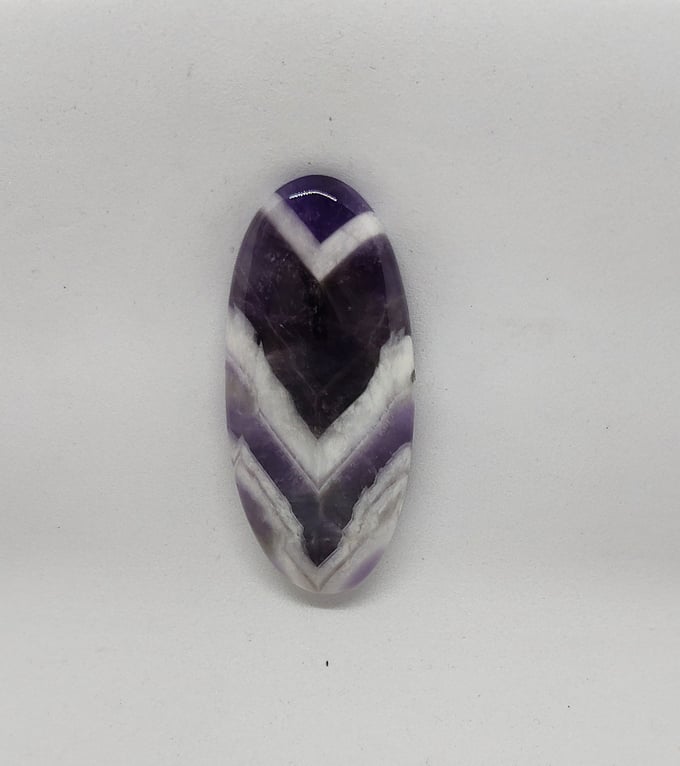 Image of Chevron Amethyst Magnetic Pin #24-725