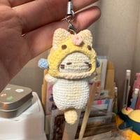 Image 4 of Loafy Cat in Yellow Pufferfish Hat Keychain