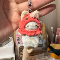 Image 3 of Loafy Cat in Octopus Hat Keychain