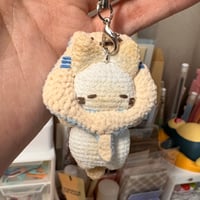 Image 4 of Loafy Cat in Stingray Hat Keychain