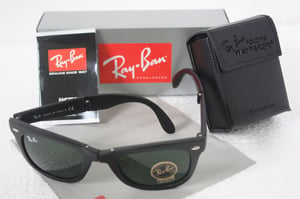 Image of Ray Ban Wayfarer folding RB2140 Black Green Lenses