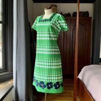 Image 4 of Mod Green Pop Art Dress Medium