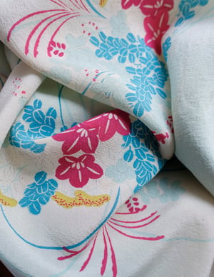 Image of Silke kimono dame - hvid/lyseblå med pink blomster