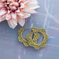 Image 1 of Woven flower hoops - Midi