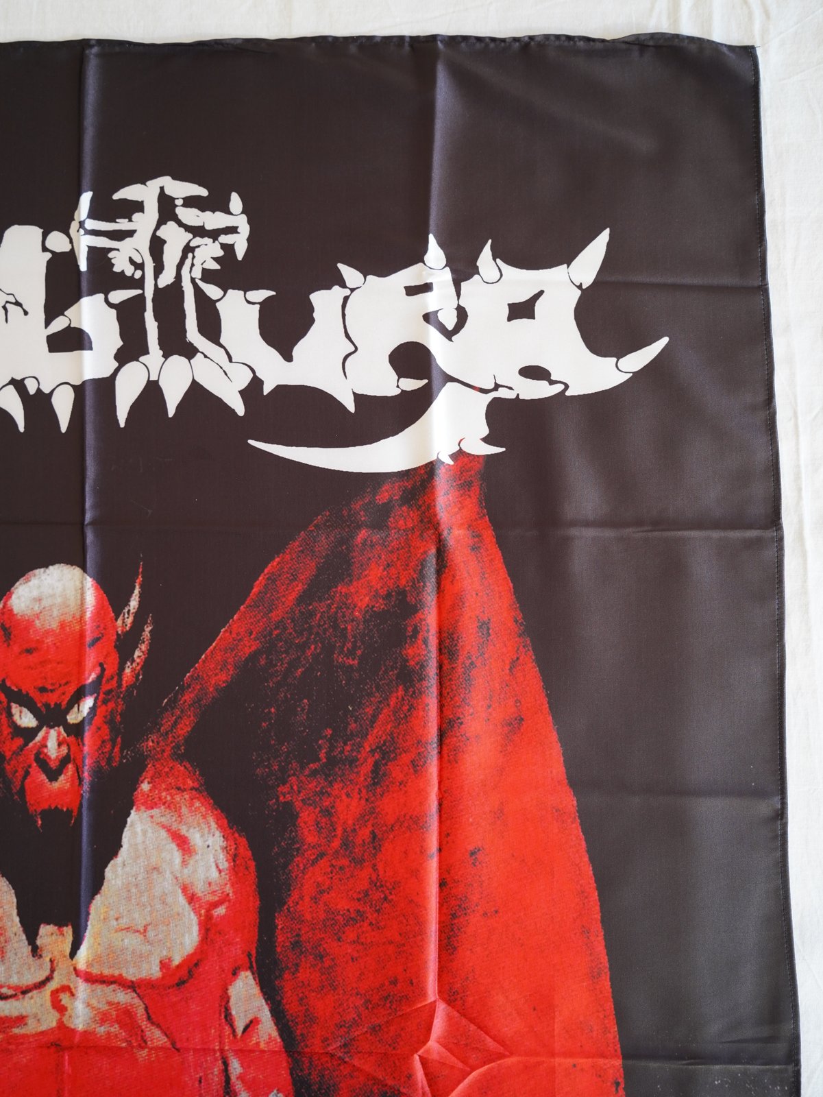 セパルトゥラ Sepultura flag

Chaos A.D. flag SEPULTURA - 'Logo' Flag | eBay