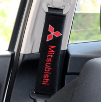 Image 3 of 4pcs Mitsubishi headrest pillows and seat belt pads