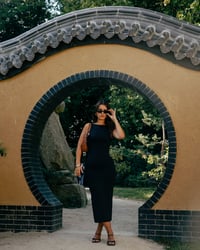 Robe noire élégante - Chloé