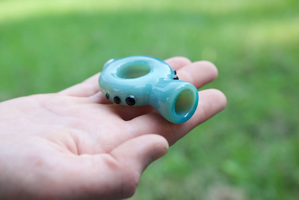 Aqua mania Ring chillum 