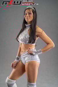All White Queen Gear