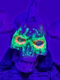 Image 5 of Manos Malditas