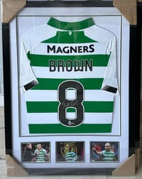 Scott Brown signed shirt bb for Kano foundation 23824