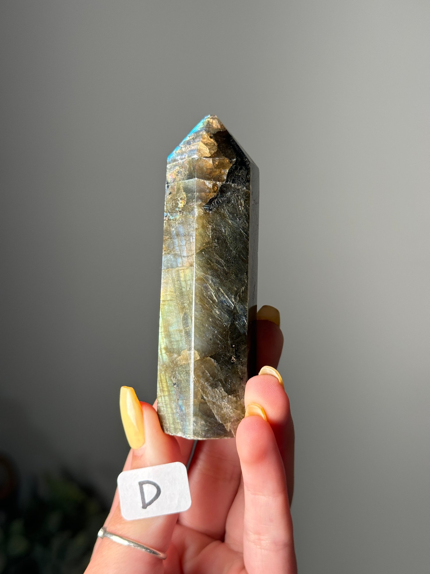 LABRADORITE TOWER -MADAGASCAR- D