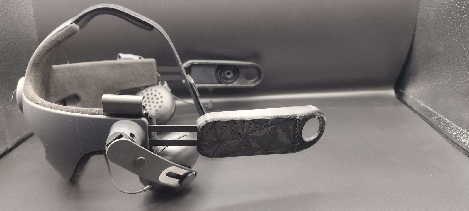 Quest 3 to vive deluxe audio strap | Midnighttech