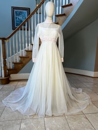 Image 9 of 1970s Pink Wedding Dress