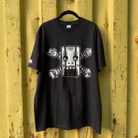 Image 1 of SKULL&CROSSBONES - TSHIRT