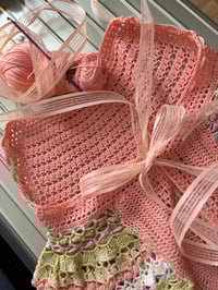 Image 4 of TOP CROCHET Y LAZOS 