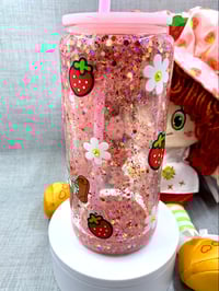 Image 2 of Strawberry Snowglobe tumbler 