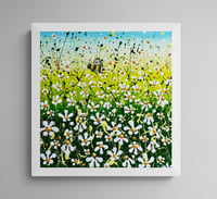 Image 1 of 'Daisy Bee' greetings card