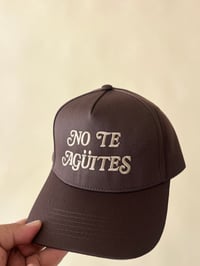 no te aguites brown snapback