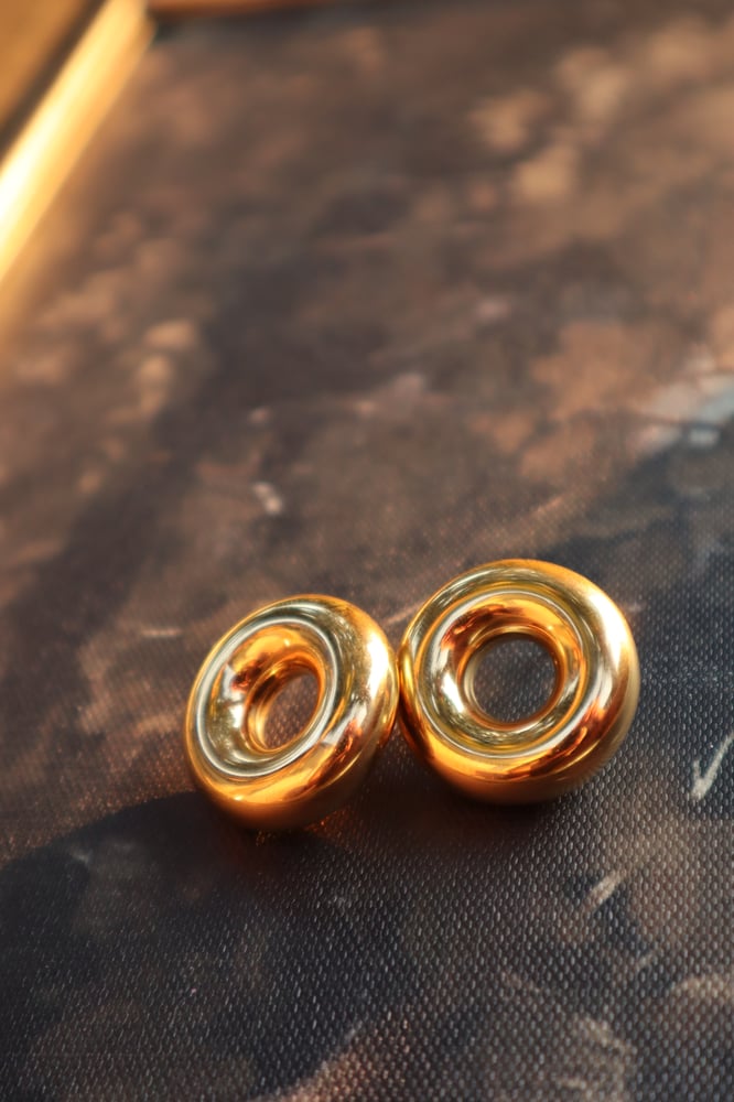 Image of Full Circle Studs