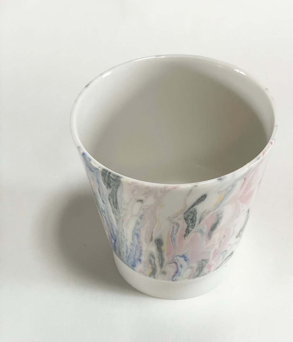 Image of Marbled cup Black/pink